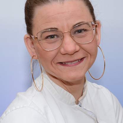 Dr. SZABÓ DOROTTYA